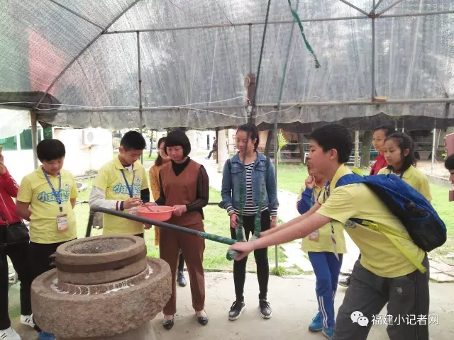 【圍觀】福建小記者走進農場體驗農耕樂趣