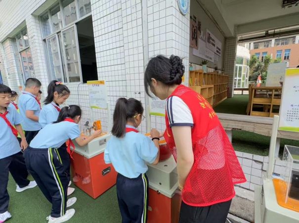 “少年逐光，探秘無限”——臺江第二實驗小學相約福州科技館共探科學秘境