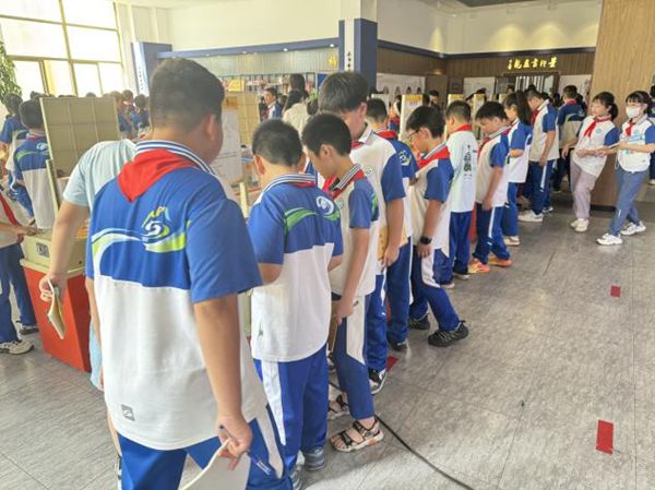 “流動的科學課堂,別樣的成長體驗”——永泰縣實驗小學相約奇妙科學之旅 “流動的科學課堂,別樣的成長體驗”——永泰縣實驗小學相約奇妙科學之旅