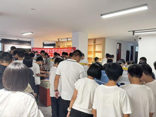 “車”載科學趣，濱江學子遇新知——福清濱江中學科普車活動