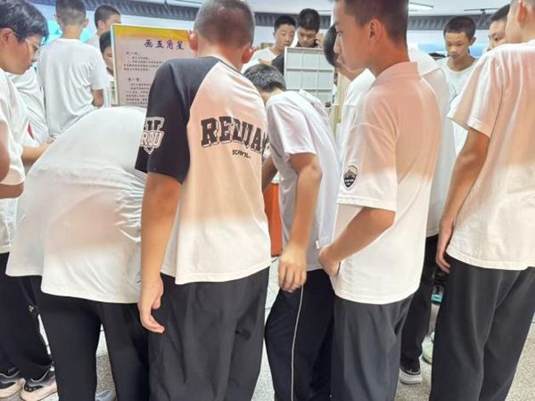 “車”載科學趣，濱江學子遇新知——福清濱江中學科普車活動