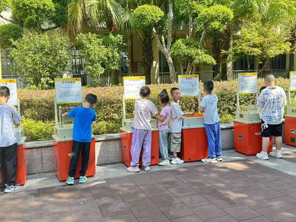 “科學巴士進校園,探索奇妙科學課”——福建開放大學附屬中學相約奇妙科學之旅 “科學巴士進校園,探索奇妙科學課”——福建開放大學附屬中學相約奇妙科學之旅