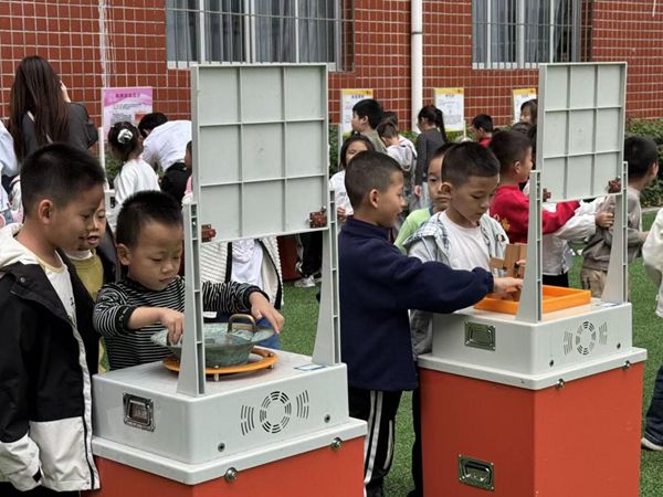 “玩轉(zhuǎn)科學(xué),車享快樂”——福州科技館攜手福州市遠洋小學(xué)共赴趣味科學(xué)之約 “玩轉(zhuǎn)科學(xué),車享快樂”——福州科技館攜手福州市遠洋小學(xué)共赴趣味科學(xué)之約