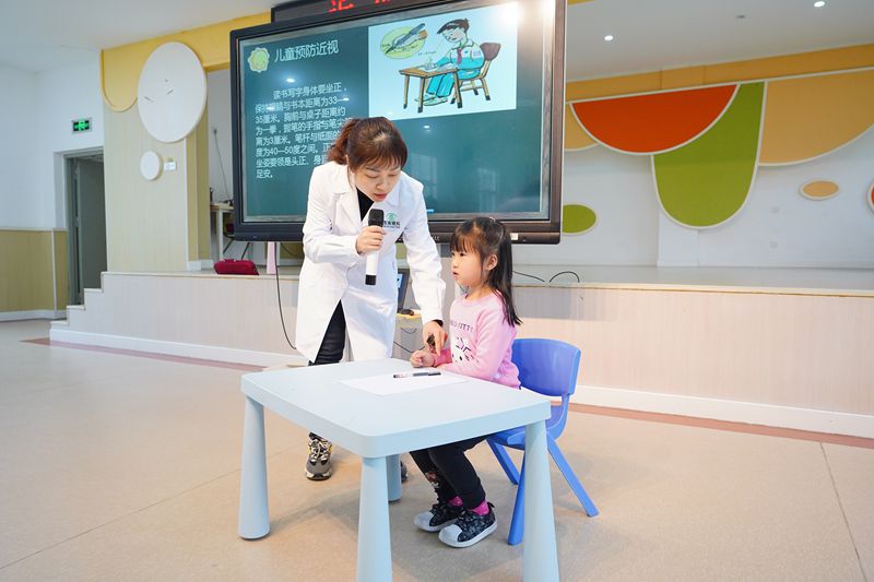 “小小眼科醫生”進校園，打造近視防控科普新形式