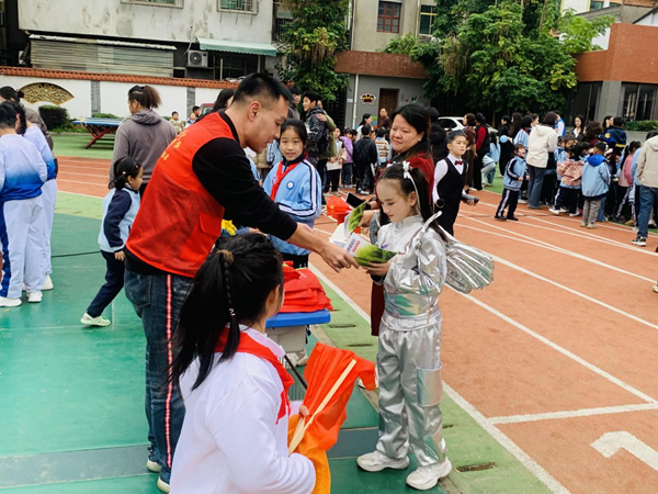反邪教宣傳活動(dòng)走進(jìn)閩侯縣青口滬嶼小學(xué)
