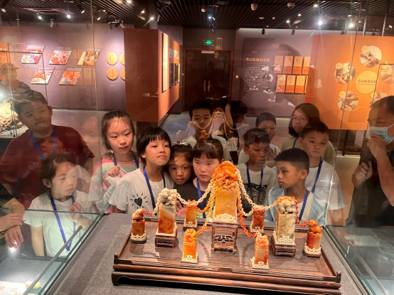 壽山石館開(kāi)展暑期研學(xué)活動(dòng)——童行天下