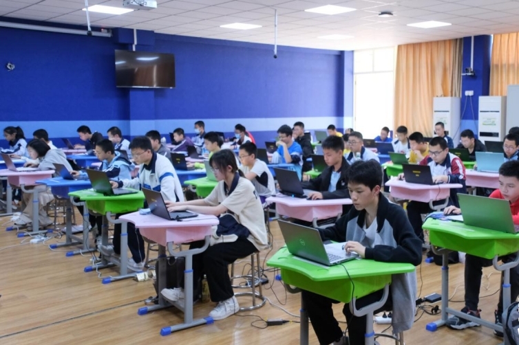 青少年也能建造“月球基地”？這項(xiàng)賽事碰撞科技火花