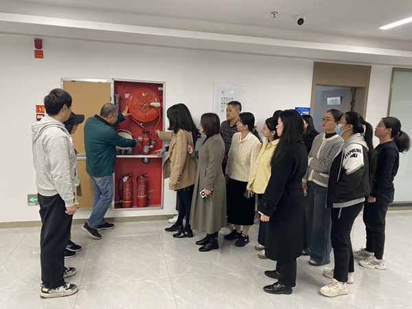 福州科技館開展消防安全演練培訓