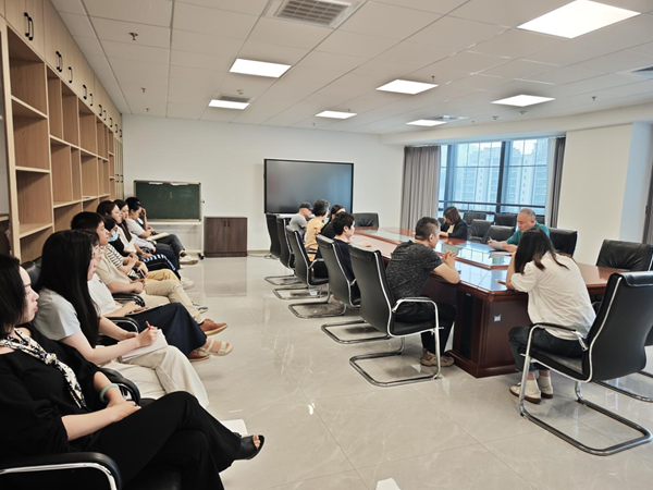 福州科技館深入貫徹中央八項規定精神學習教育，擰緊違規吃喝“監督閥”，開展侵害群眾利益問題案例警示教育