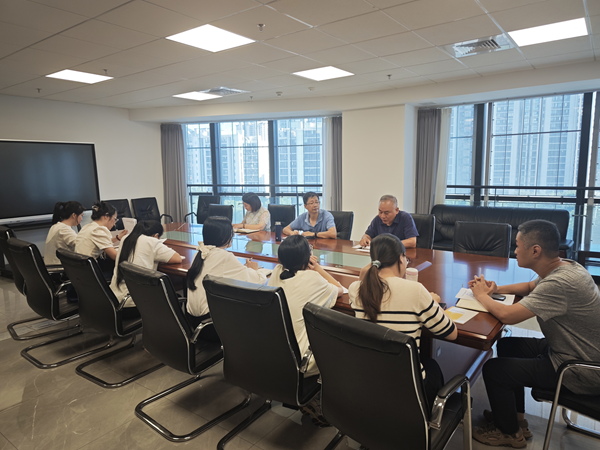 福州市科協機關二支部召開中央八項規定精神學習教育總結黨員大會