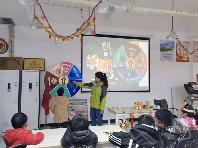 福虎送福，喜迎新春 為群眾辦實事科普進社區