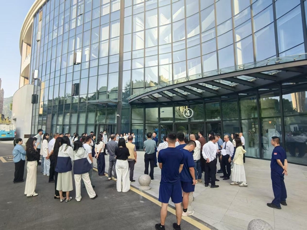 “筑牢安全防線 守護科技殿堂” ——福州科技館聯合多方開展消防疏散演練